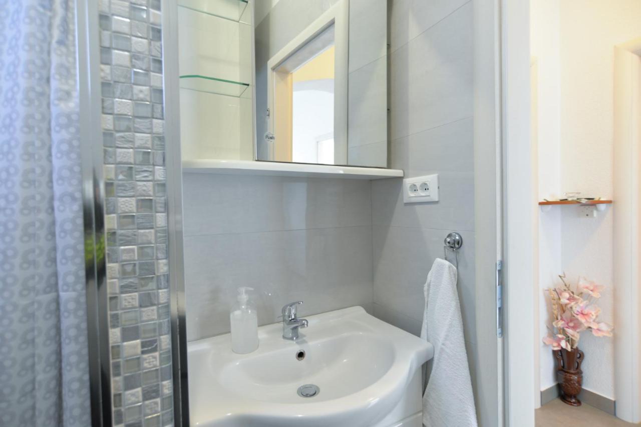 Apartments Orange 167 Novigrad Istria Exterior foto