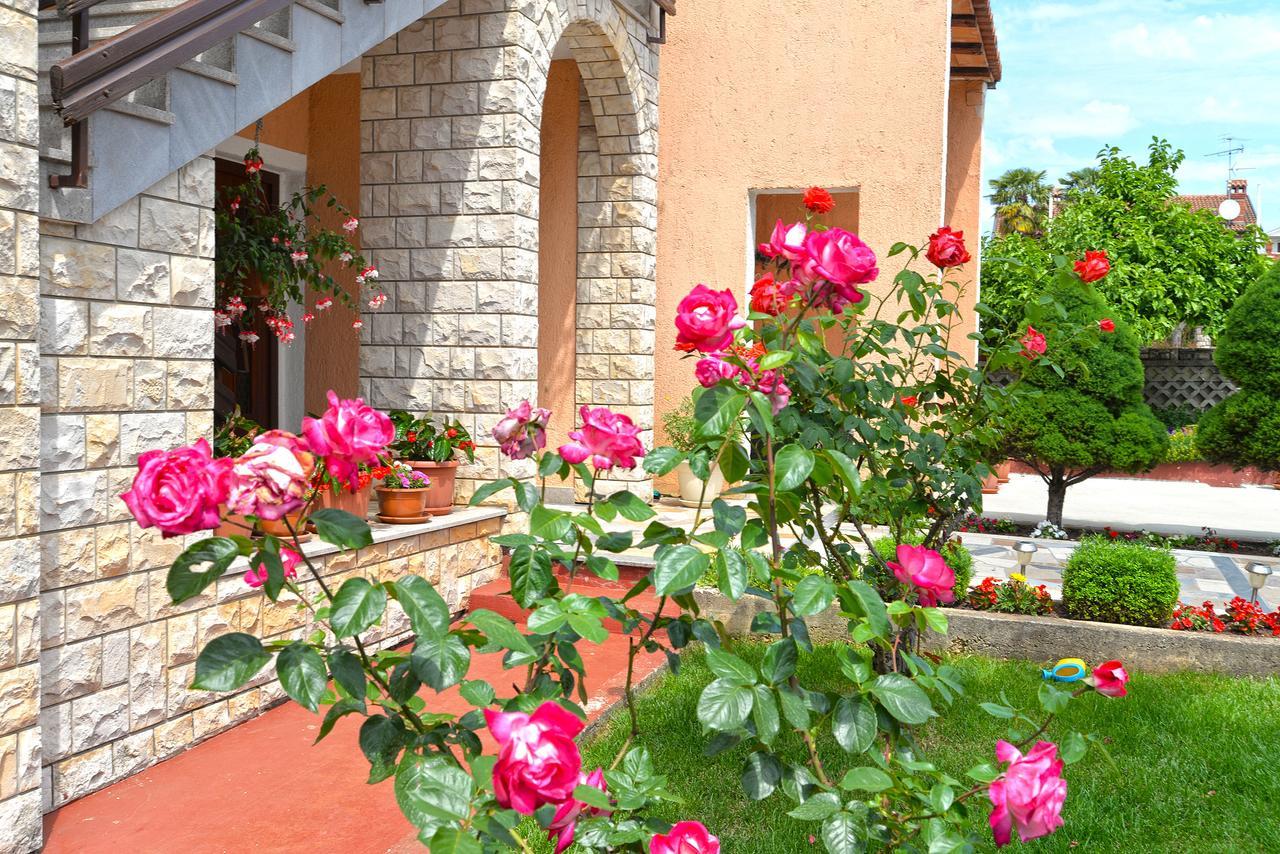 Apartments Orange 167 Novigrad Istria Exterior foto
